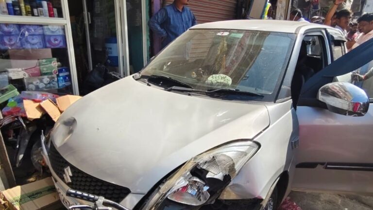 69621eddb32eb-beed-accident-104144587-16x9