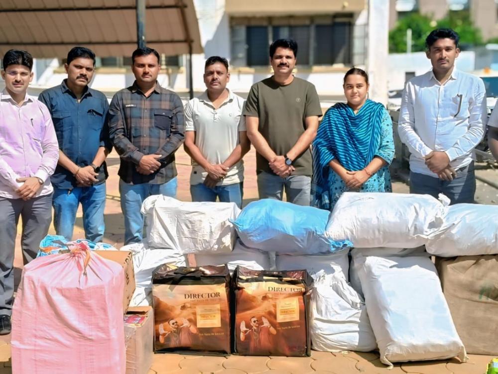 गुटख्याच्या गोडाउनवर छापा