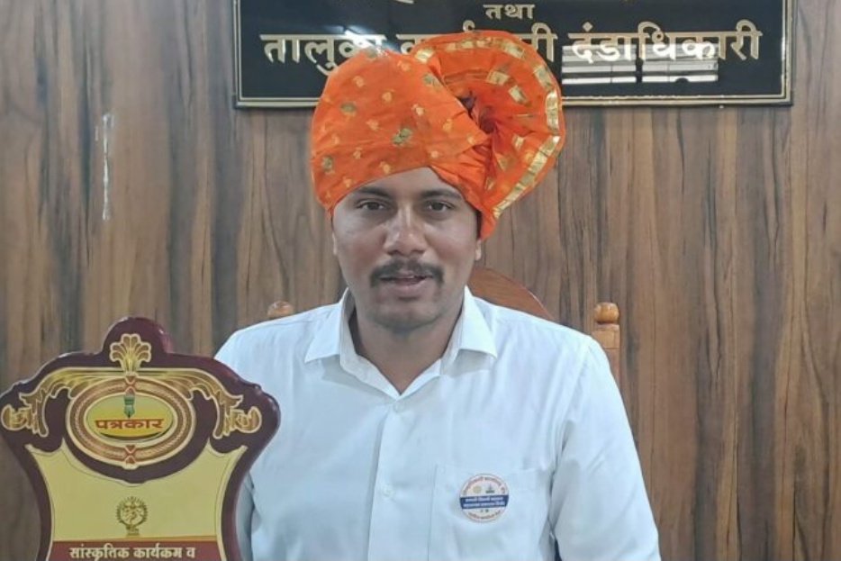 केजचे तहसीलदार राकेश गिड्डे यांचा भीषण कार अपघातात मृत्यू; तालुक्यावर शोककळा